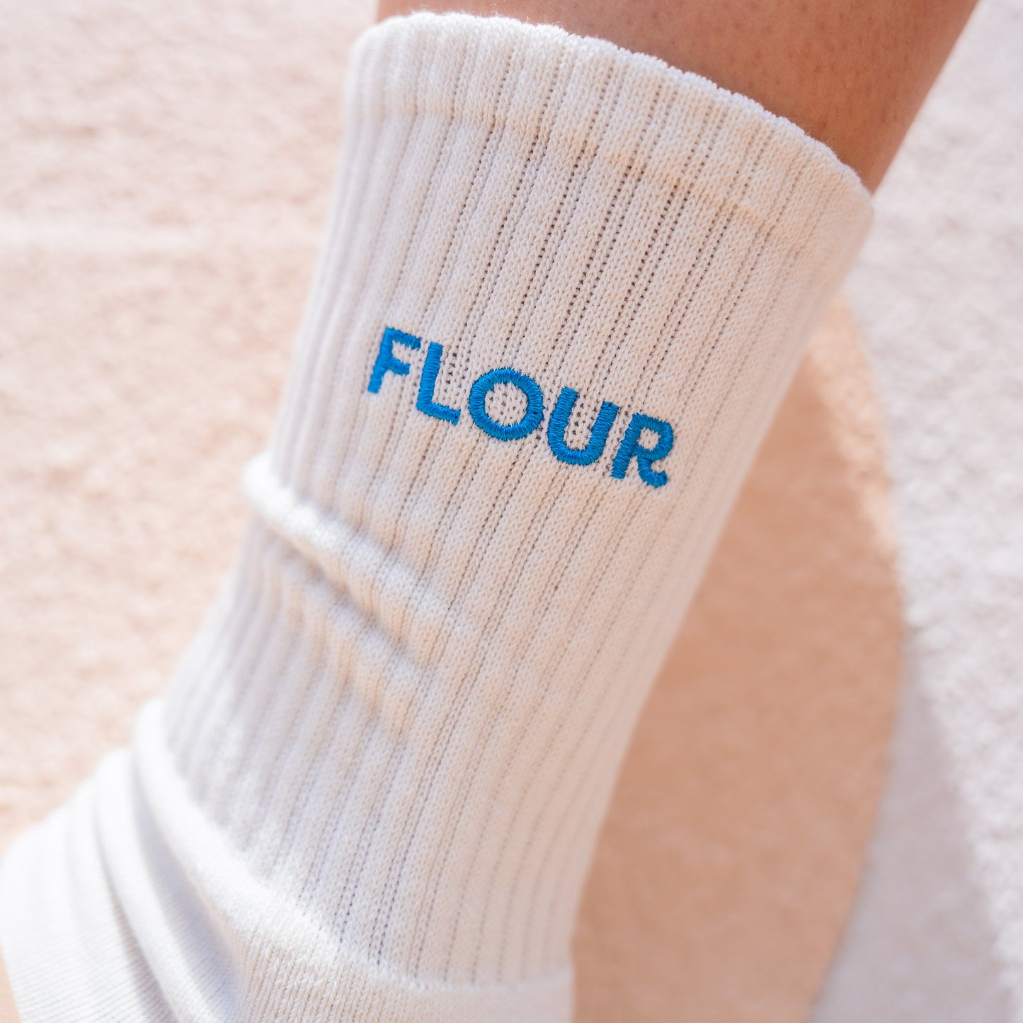 FLOUR white socks